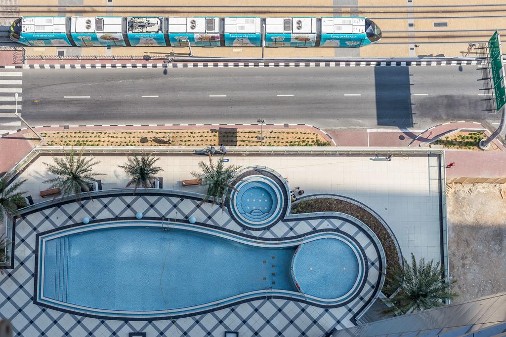 Two Bedroom Apartment With Balcony In Dubai Marina By Deluxe Holiday Homes - thumb 1