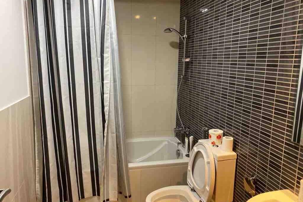 Two Bedroom Furnished Apartment In Al Ghadeer - thumb 6