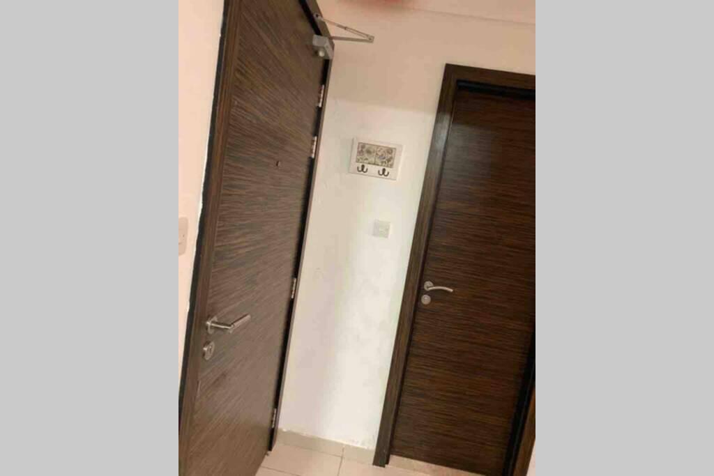 Two Bedroom Furnished Apartment In Al Ghadeer - thumb 4