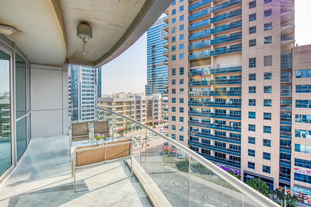 Two Bedroom Luxury Apartment In The Waves A, Dubai Marina By Deluxe Holiday Homes - thumb 2