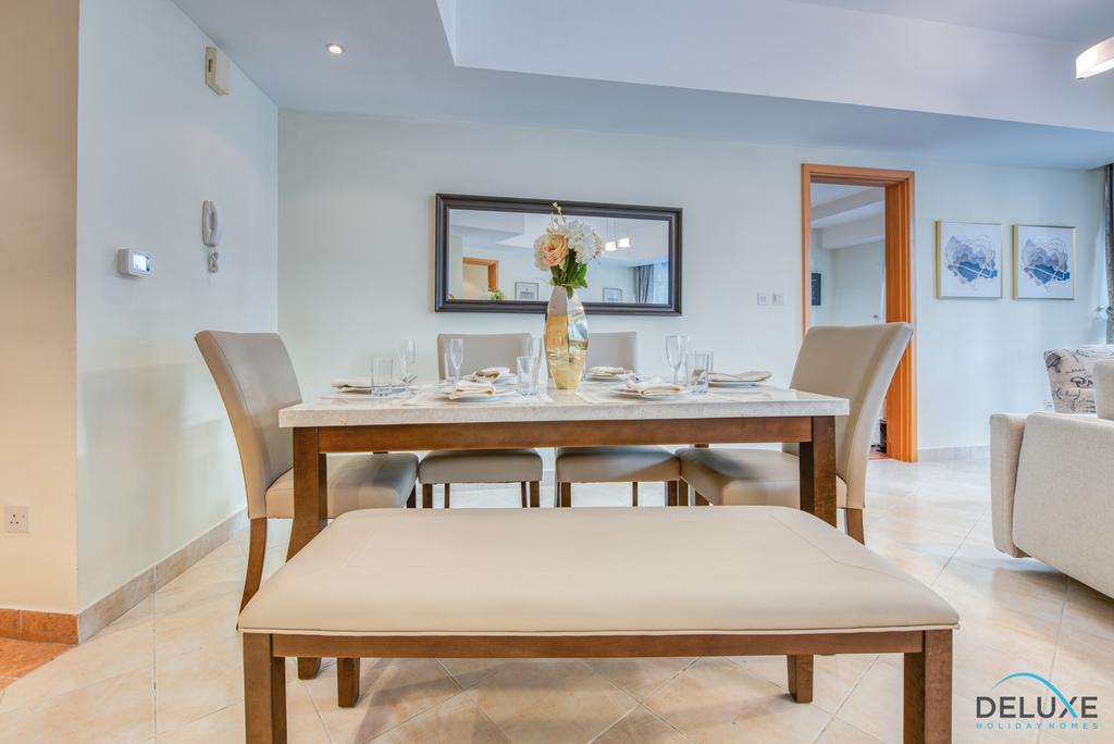 Two Bedroom Luxury Apartment In The Waves A, Dubai Marina By Deluxe Holiday Homes - thumb 1