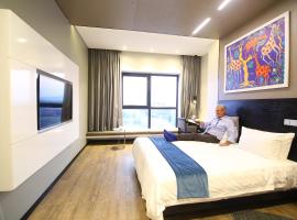 Room50Two Accommodation Abudhabi