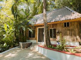 Falling Leaves Lodge Accommodation Abudhabi