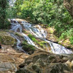 Stann Creek Accommodation Abudhabi