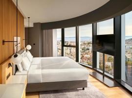 AC Hotel by Marriott Split Accommodation Abudhabi