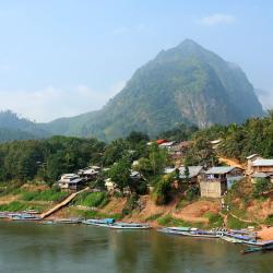 Nong Khiaw Accommodation Abudhabi
