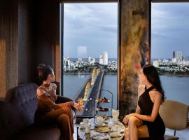 Moonlight Hotel SUITES & Spa - prime central location, Room with nice view on very high floor, City View, DRAGON Bridge View, Open all night Accommodation Abudhabi