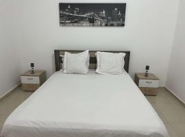 LYS APPART, à 2 min à pied de l'aéroport Accommodation Abudhabi